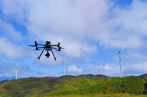 無人機巡檢應(yīng)用于風(fēng)電行業(yè)的優(yōu)勢有哪些？(圖1)