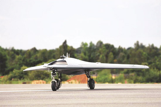 印度新型無(wú)人機(jī)飛行試驗(yàn)成功(圖1)