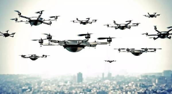 無人機集群應(yīng)用領(lǐng)域日趨廣范(圖1) 無人機集群應(yīng)用領(lǐng)域日趨廣范(圖1)