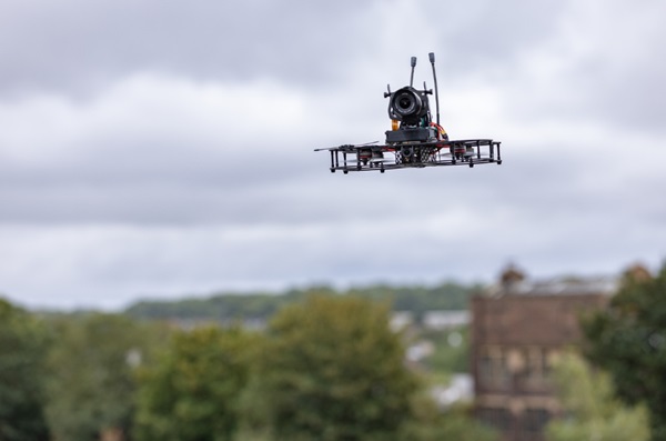 無(wú)人機(jī)在環(huán)境與動(dòng)植物保護(hù)中也發(fā)揮著重要作用(圖2) gzc.jpg