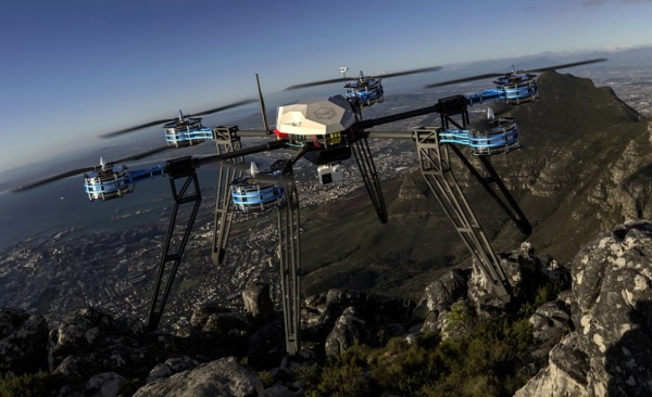 行業(yè)物資救援無(wú)人機(jī)提高救援工作的效率降低救援工作的風(fēng)險(xiǎn)(圖2) zaiz.jpg