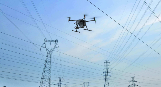 多旋翼無(wú)人機(jī)在電力巡檢方向的應(yīng)用(圖1) 多旋翼無(wú)人機(jī)在電力巡檢方向的應(yīng)用(圖1)