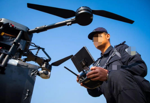 無人機(jī)應(yīng)用在工業(yè)上有哪些具體案例?(圖2) 安防無人機(jī)