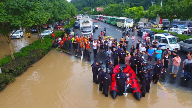 警用無人機應(yīng)用有哪些用武之地?(圖3) 工業(yè)無人機