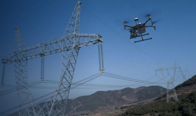 國家電網(wǎng)無人機(jī)巡檢可靠嗎?如何操作?(圖1) 巡檢無人機(jī)